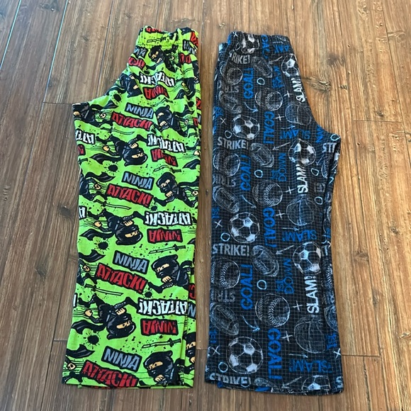 Two pieces boys pyjamas pants age 4-5 - Picture 1 of 6